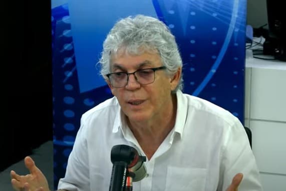 Ricardo Coutinho diz que 'problema' com João Azevêdo é de caráter: "converso com todos sobre política"