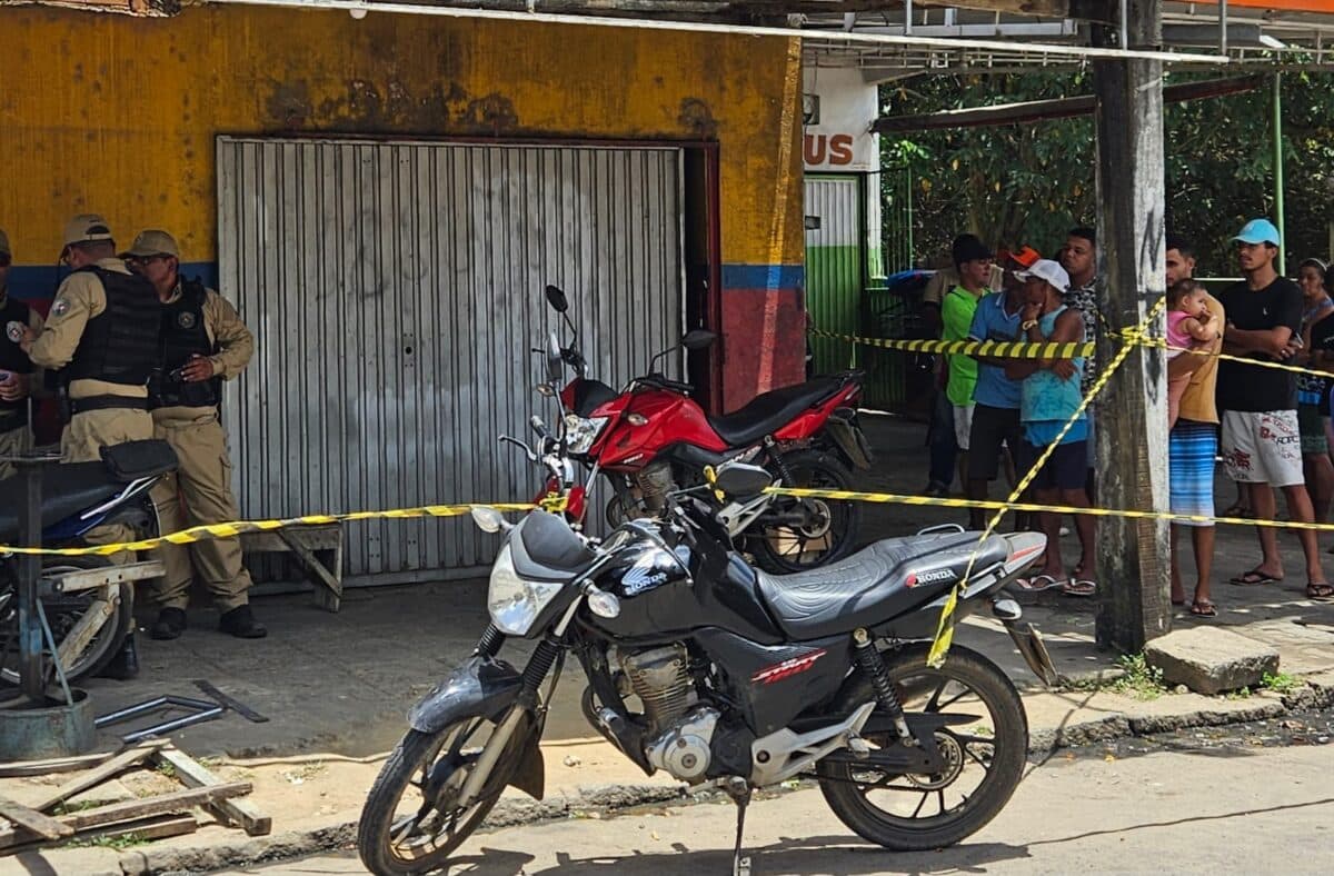 Jovem é morto com disparos de arma de fogo na frente do próprio pai, enquanto trabalhava, em Mamanguape