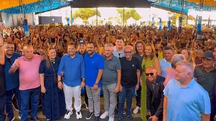 Evento de Adriano Galdino tem presenças de Lucas, Cícero, Veneziano, Cássio e deputados em Campina Grande