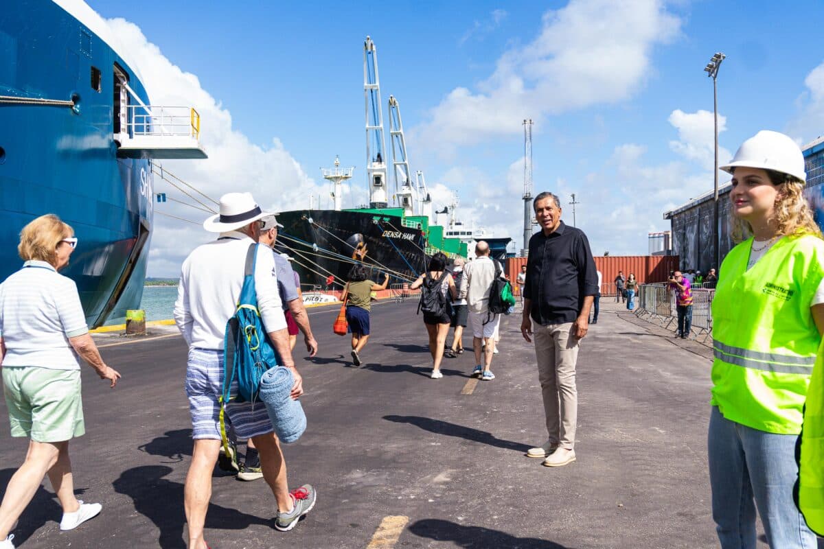 Turistas estrangeiros de cruzeiro de luxo farão rotas em Cabedelo e João Pessoa
