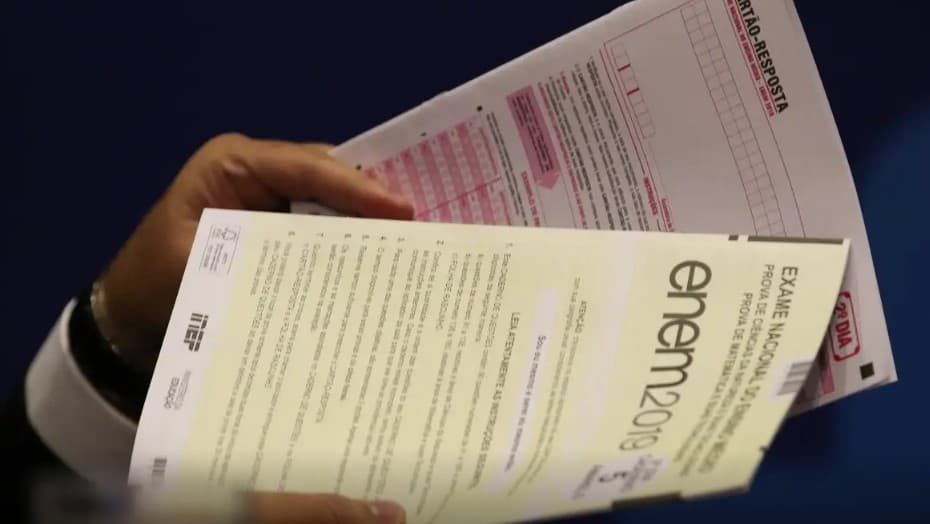 Enem 2025: provas de ciências da natureza e matemática são aplicadas neste domingo; confira o que levar e horários