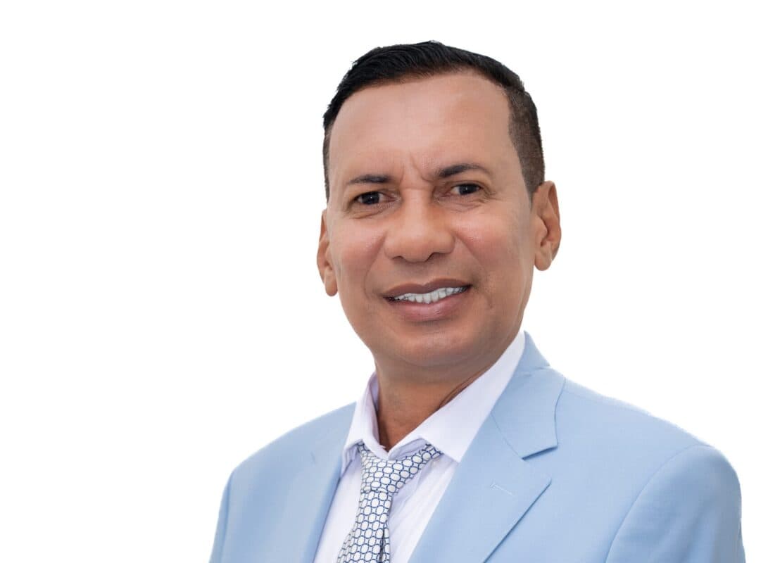 Vereador pede orações por Santa Rita e diz que prefeito é traidor: "Satanás se apoderou desse rapaz"