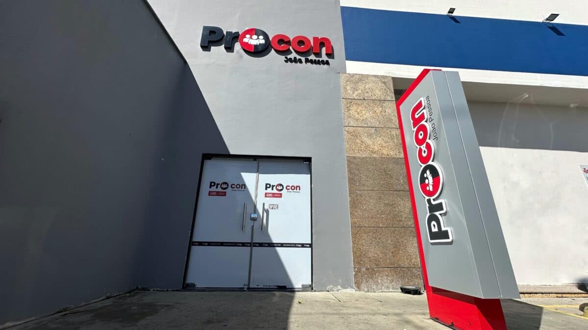 Lucas Ribeiro nomeia Félix Araújo Neto como novo superintendente do Procon-PB