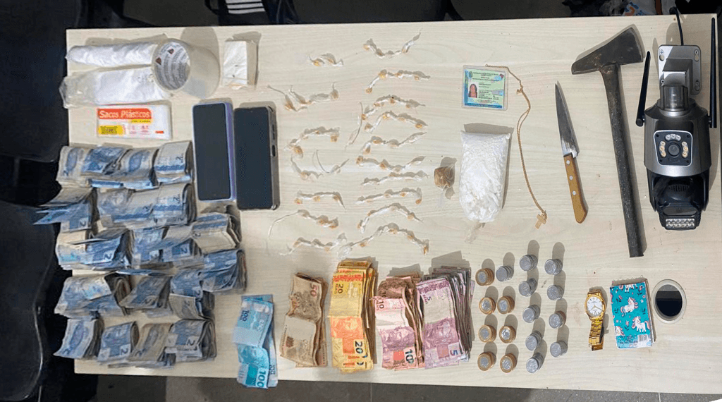 Três suspeitos são presos por tráfico e drogas são apreendidas no Sertão da Paraíba