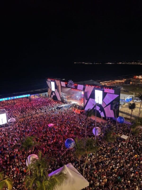 Frei Gilson se apresentou em João Pessoa. (foto: reprodução/instagram/@freigilson_somdomonte)