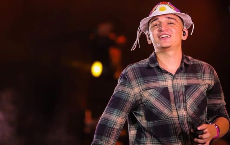 Piseiro no Gramado: João Gomes comanda abertura da Supercopa Rei 2026