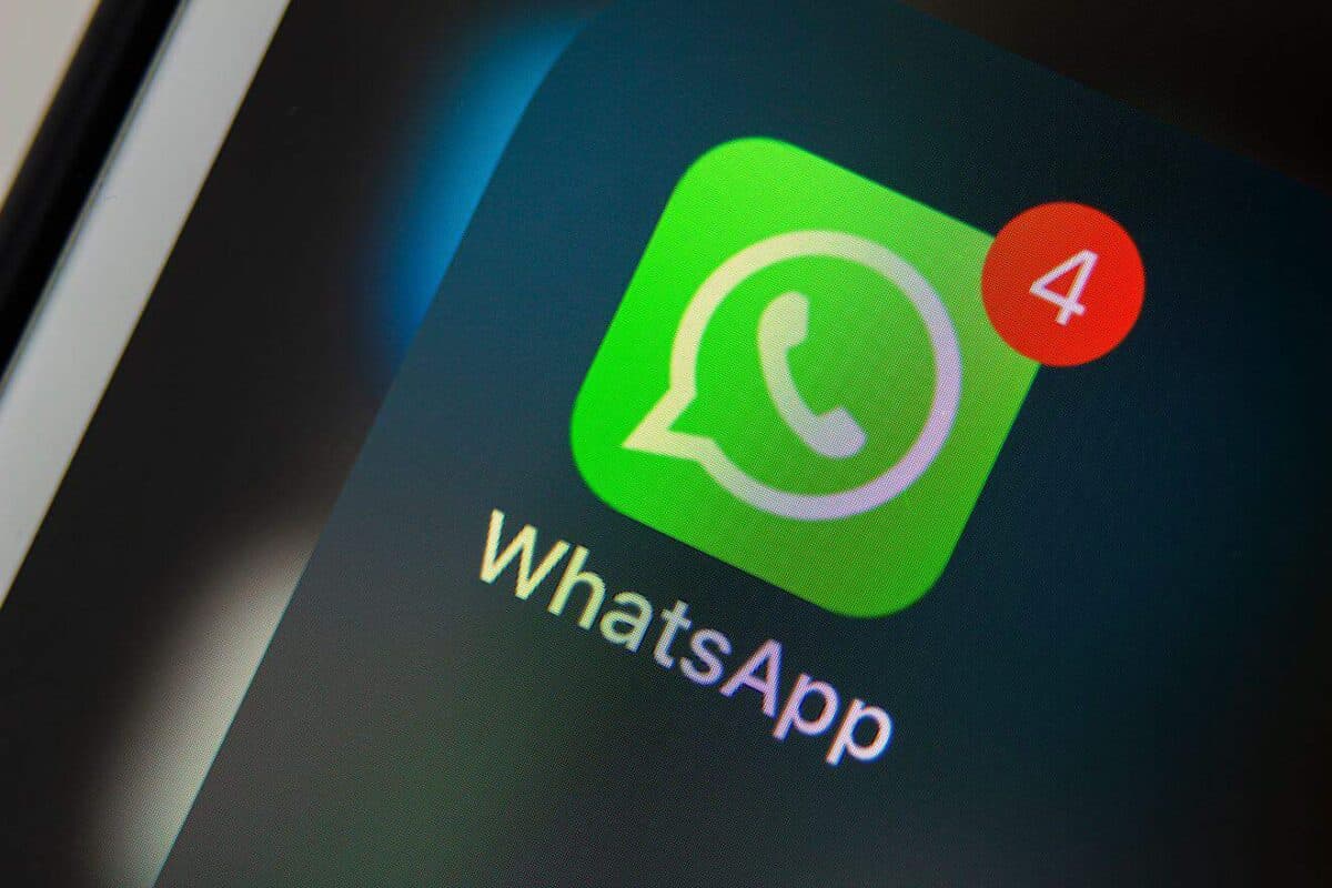 Rússia anuncia bloqueio total do WhatsApp