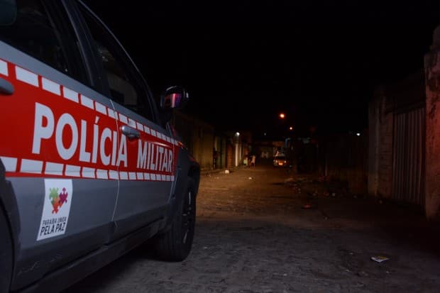 Jovem é executado a tiros em Santa Rita e suspeito é conduzido pela polícia