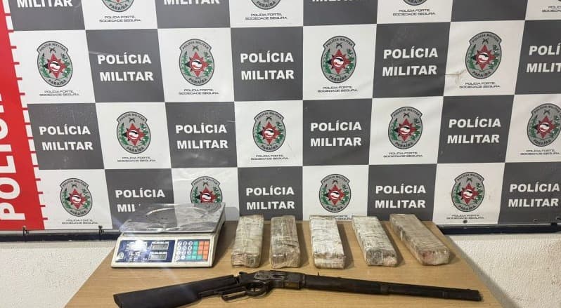 Operação apreende rifle e cinco quilos de maconha em comunidade de João Pessoa