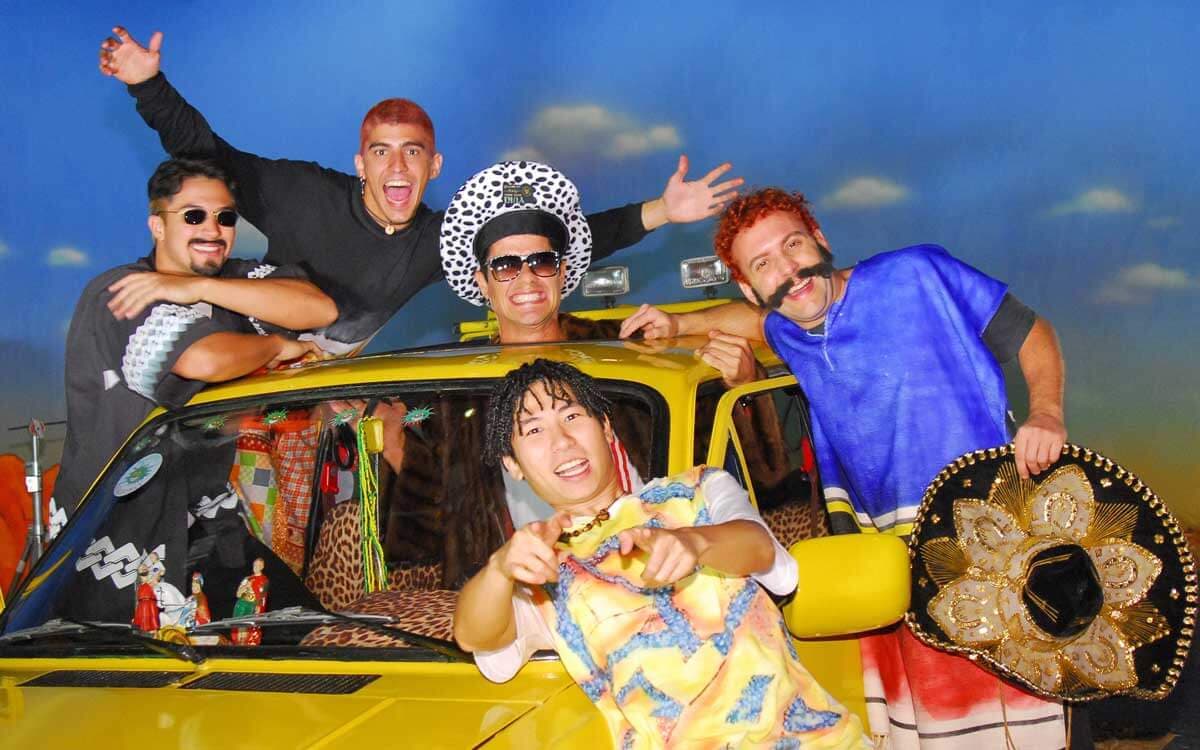 Jaqueta de Dinho é encontrada intacta em exumação dos Mamonas Assassinas