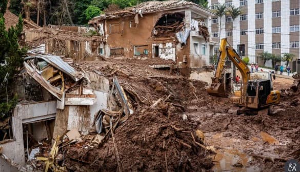 Sobe para 72 o número de mortos nas chuvas em Minas Gerais