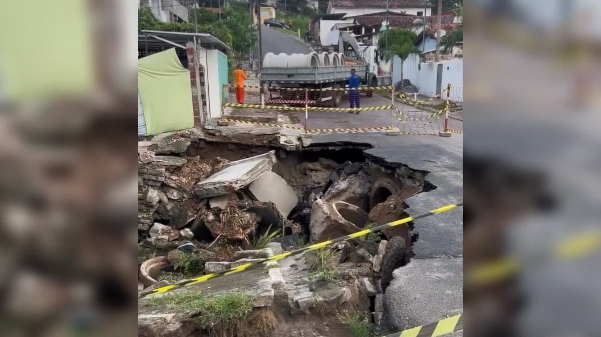 Asfalto cede em ponte de Cruz das Armas e avenida é parcialmente interditada, em João Pessoa