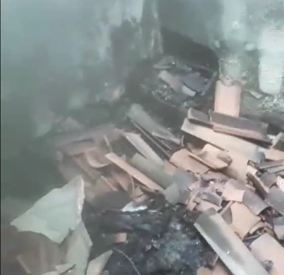 Homem invade residência, provoca incêndio no local e ameaça moradora em Campina Grande