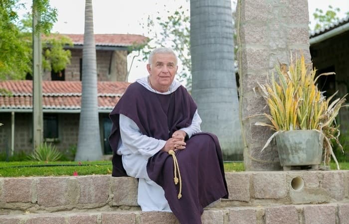 Padre Airton Freire, fundador da Fundação Terra, é absolvido de acusação de estupro, diz defesa