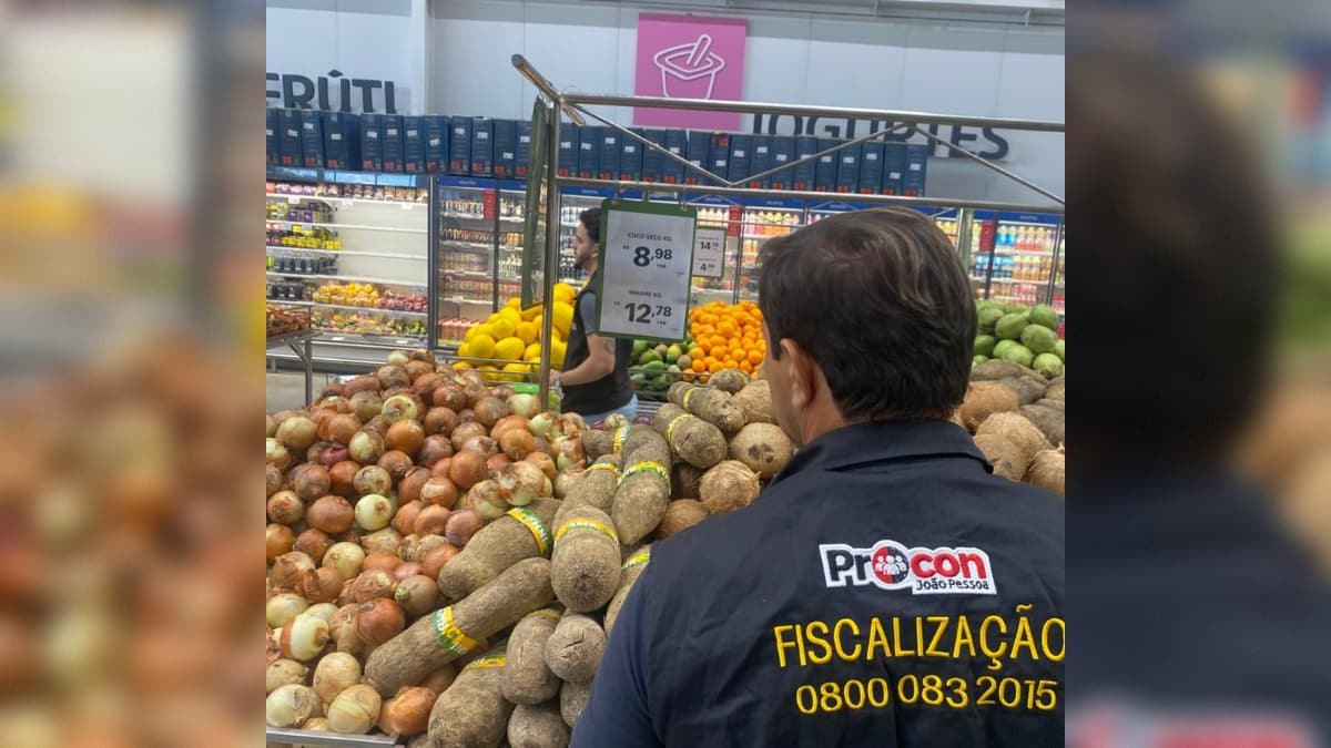 Supermercado em Paratibe é autuado pelo Procon-JP e 35 kg de frango com datas irregulares são apreendidos
