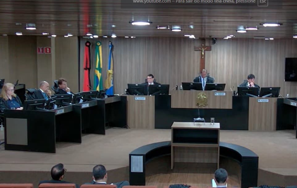 TRE-PB nega recursos e mantém absolvição de Cícero Lucena e Leo Bezerra