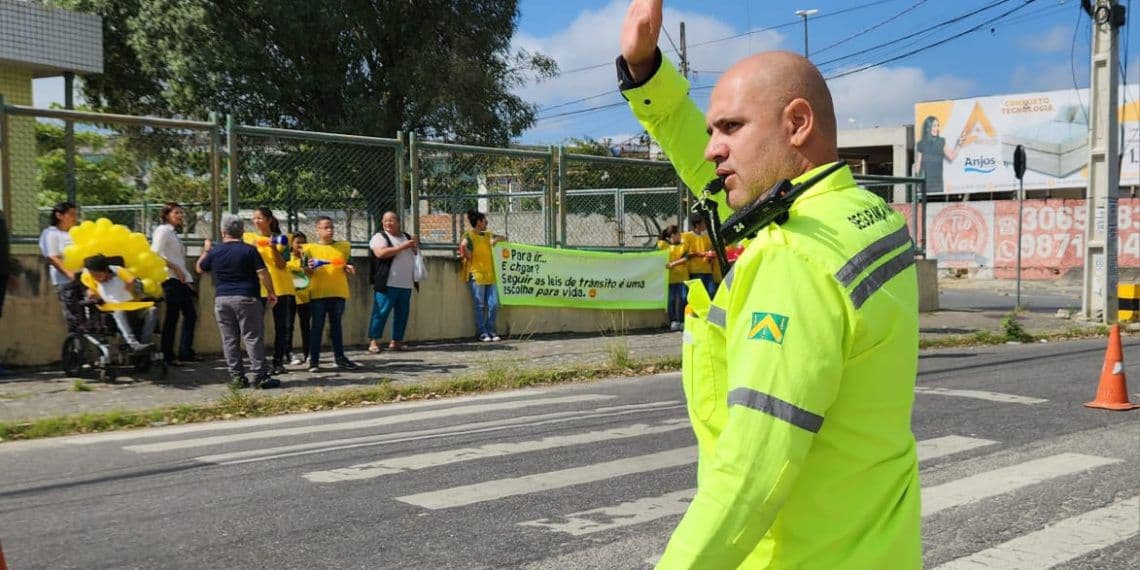 Prefeitura de Campina Grande publica edital para agente de trânsito com 40 vagas e salários de R$ 3,1 mil