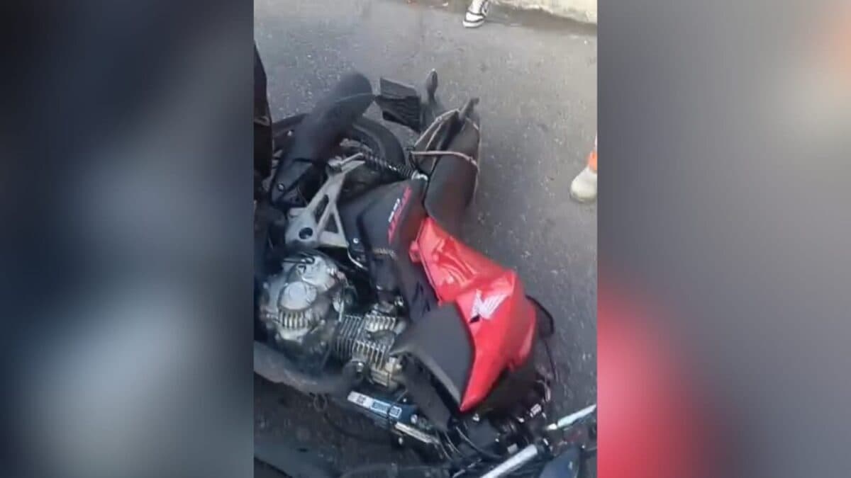 Motoboy morre após colisão entre carro e moto em Tambaú