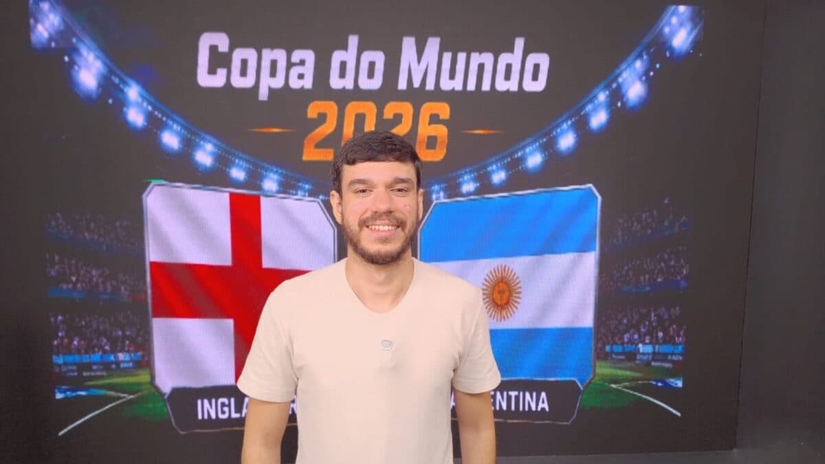 Argentina e Inglaterra disputam última vaga da final da Copa e repórter Leonardo Barbosa analisa seleções