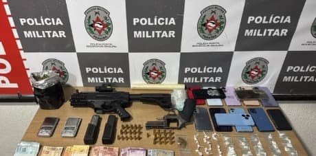 Trio é preso e submetralhadora é apreendida em Cruz das Armas