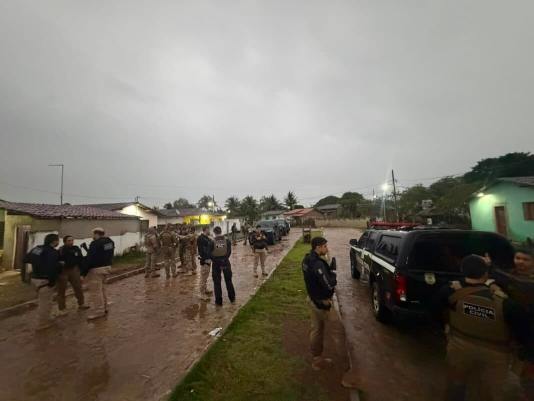 Operação cumpre mais de 30 mandados de prisão por suspeitos de homicídios pela disputa territorial entre facções em Itabaiana e Pilar