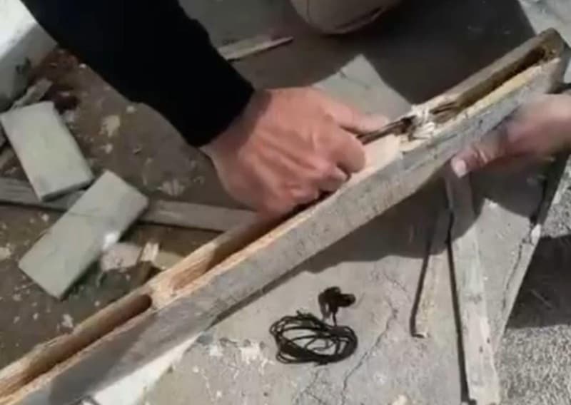 Policial intercepta celulares em esconderijo de madeira em presídio de Patos