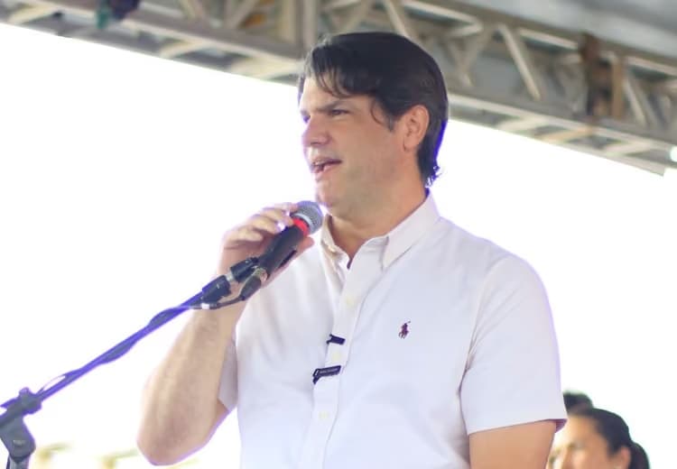 Leo Bezerra anuncia apoio a Nabor para o Senado e consolida rompimento com João Azevêdo