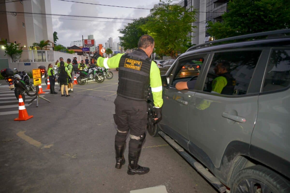Semob realiza desvio temporário para serviço em trecho da Avenida Cruz das Armas