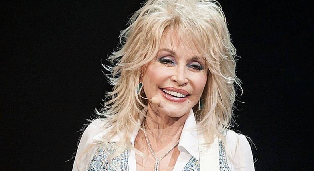 Morre Dolly Parton, ícone do country, aos 80 anos