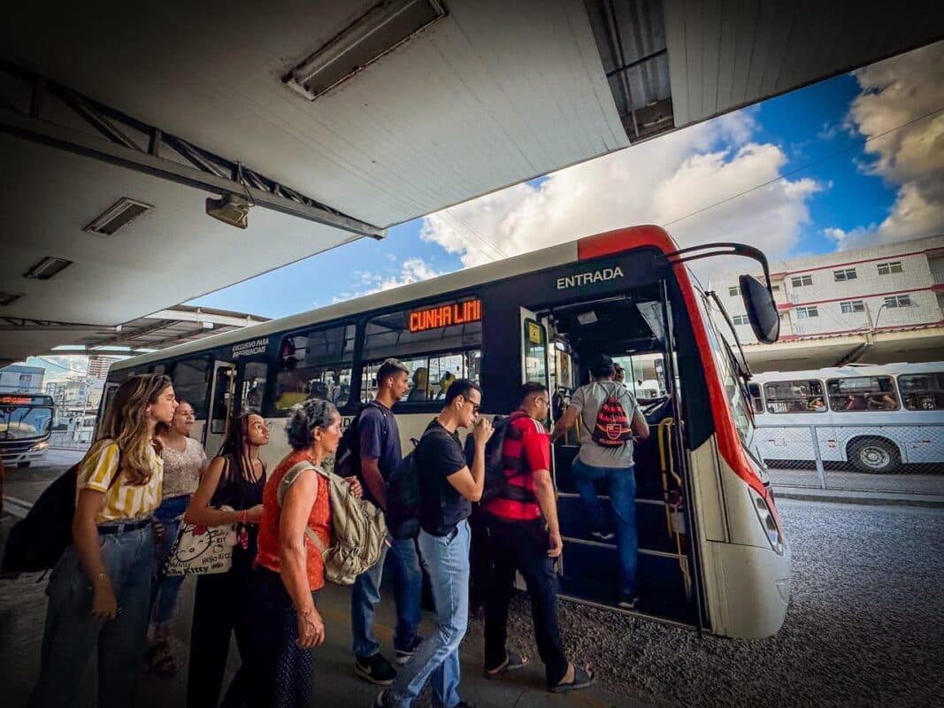 Transporte público terá operação especial no Dia do Comerciário em Campina Grande