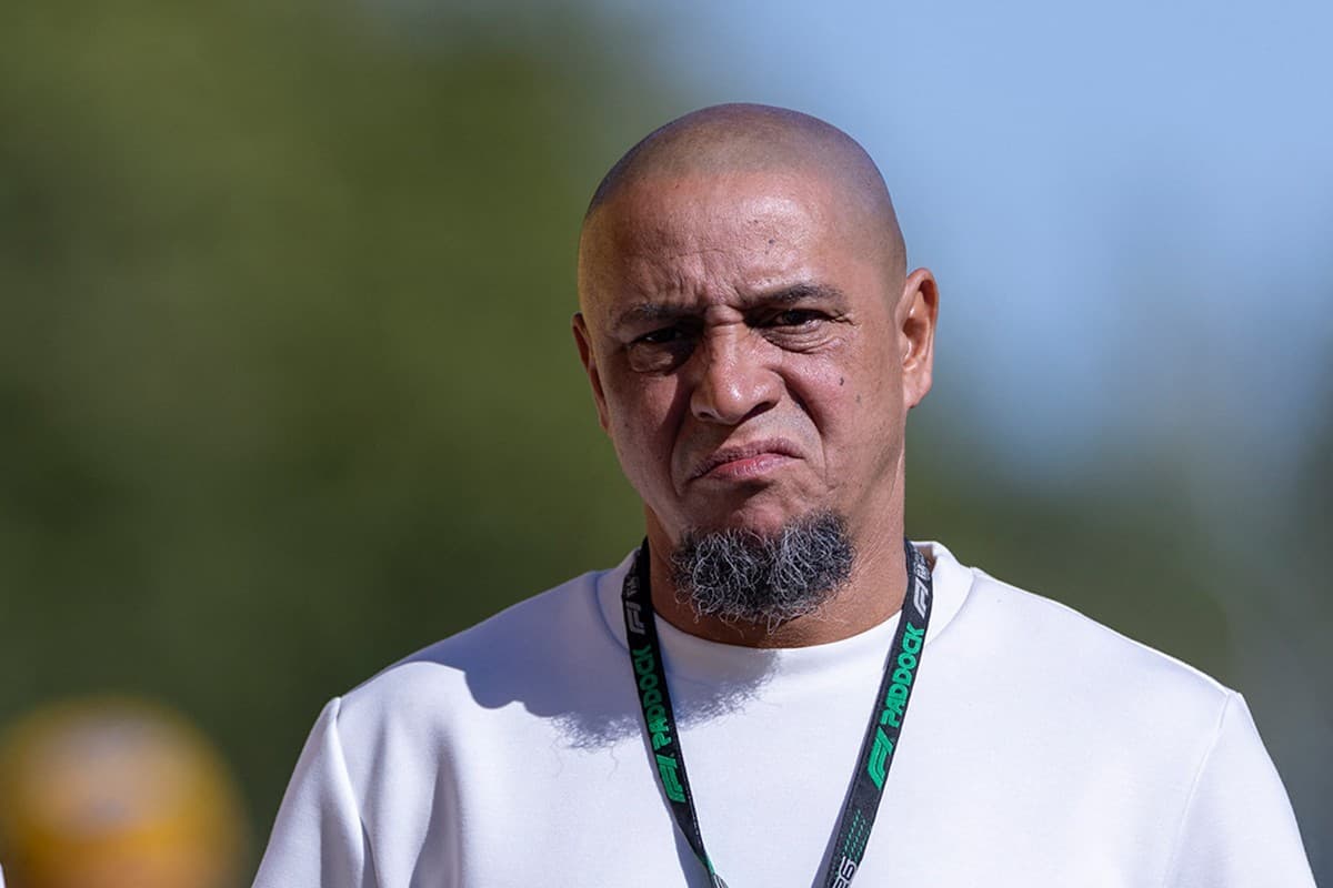 Roberto Carlos revela ter perdido 99% da fortuna acumulada no futebol