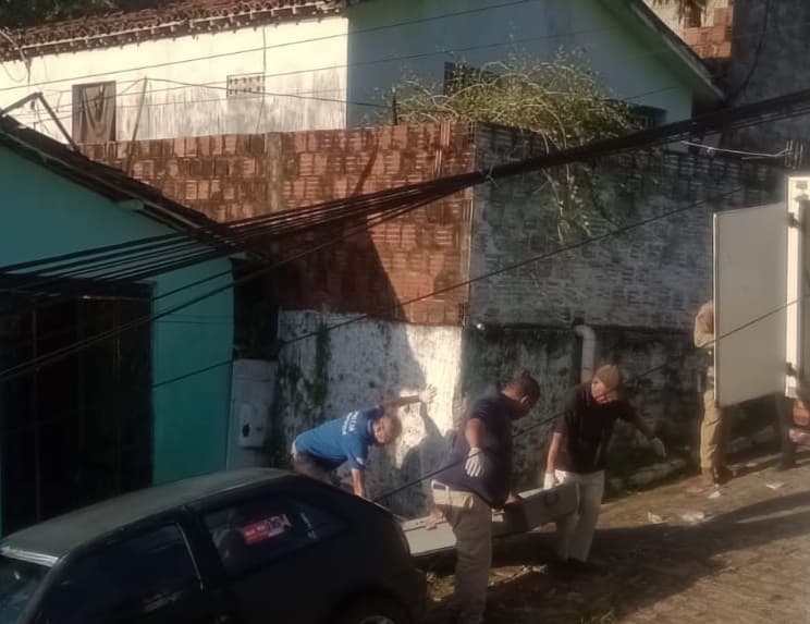 Homem é assassinado após ter casa invadida em Santa Rita, na madrugada