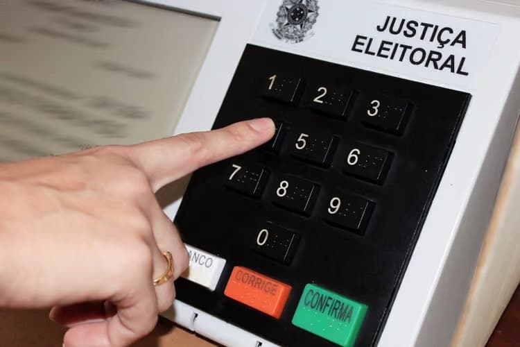 Justiça Eleitoral realiza simulação de voto para pessoas com deficiência nesta terça, em João Pessoa