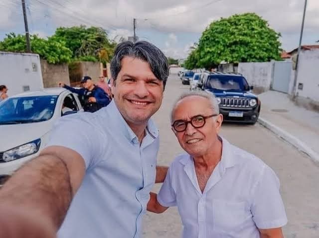 Leo Bezerra reafirma parceria com Cícero e diz que ex-prefeito "cabe em qualquer lugar" na gestão