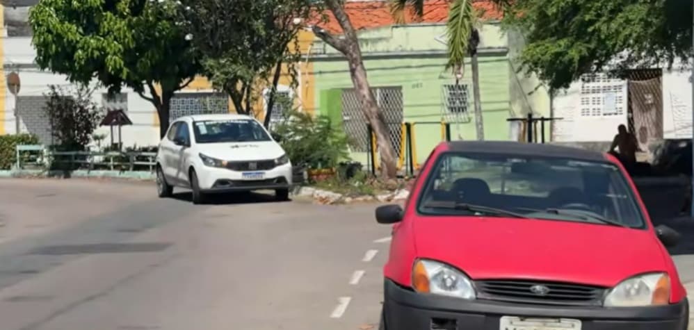 Ataque a tiros deixa três homens feridos em praça de Jaguaribe