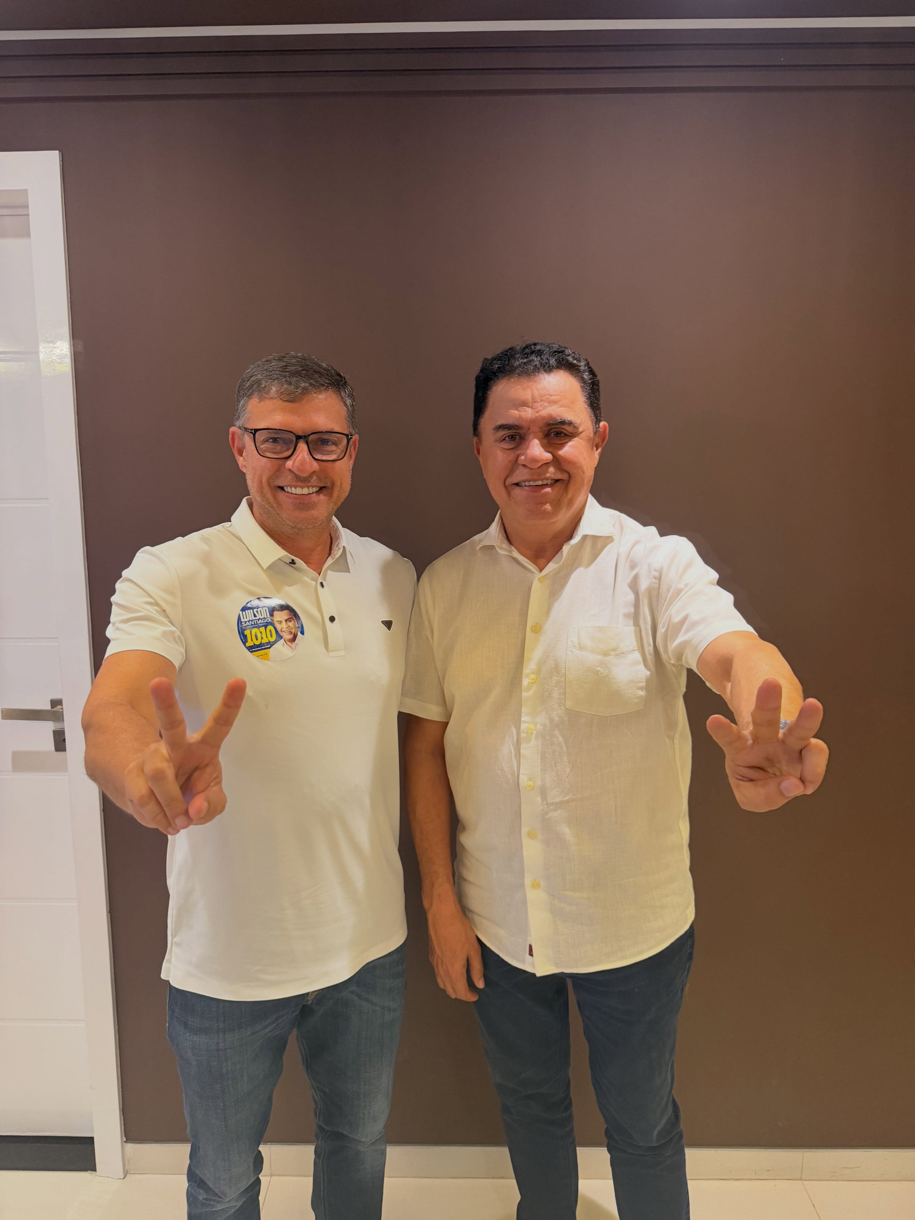 Vitor Hugo rompe com Mersinho Lucena e declara apoio a Wilson Santiago para deputado federal