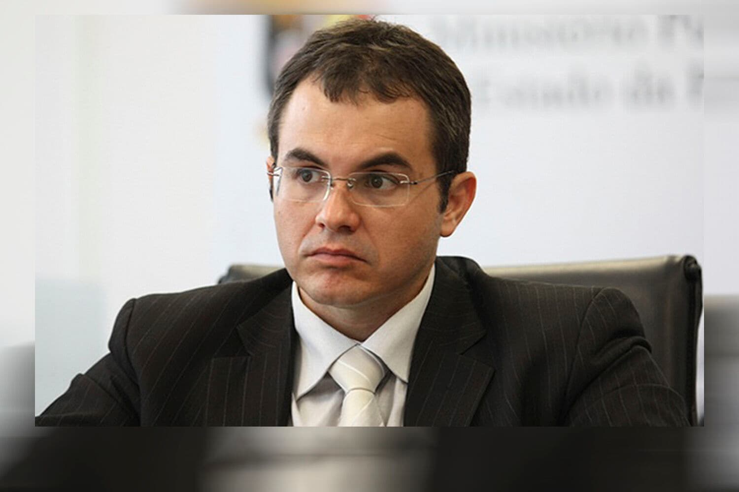 Promotor Octávio Paulo Neto revela que recursos do Programa Prato Cheio foram "completamente desviados" no Hospital Padre Zé