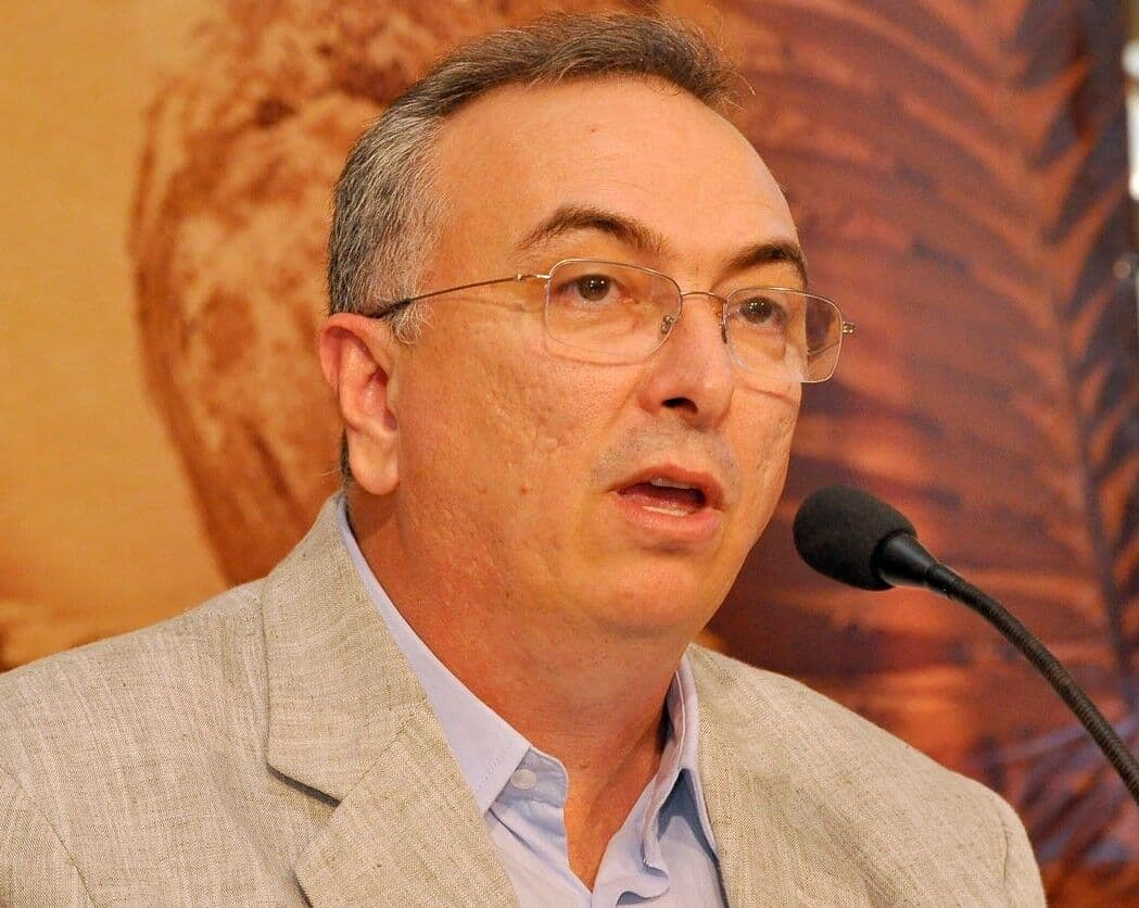 Nonato Bandeira diz que ninguém é insubstituível e defende que atuais secretários entreguem os cargos em dezembro