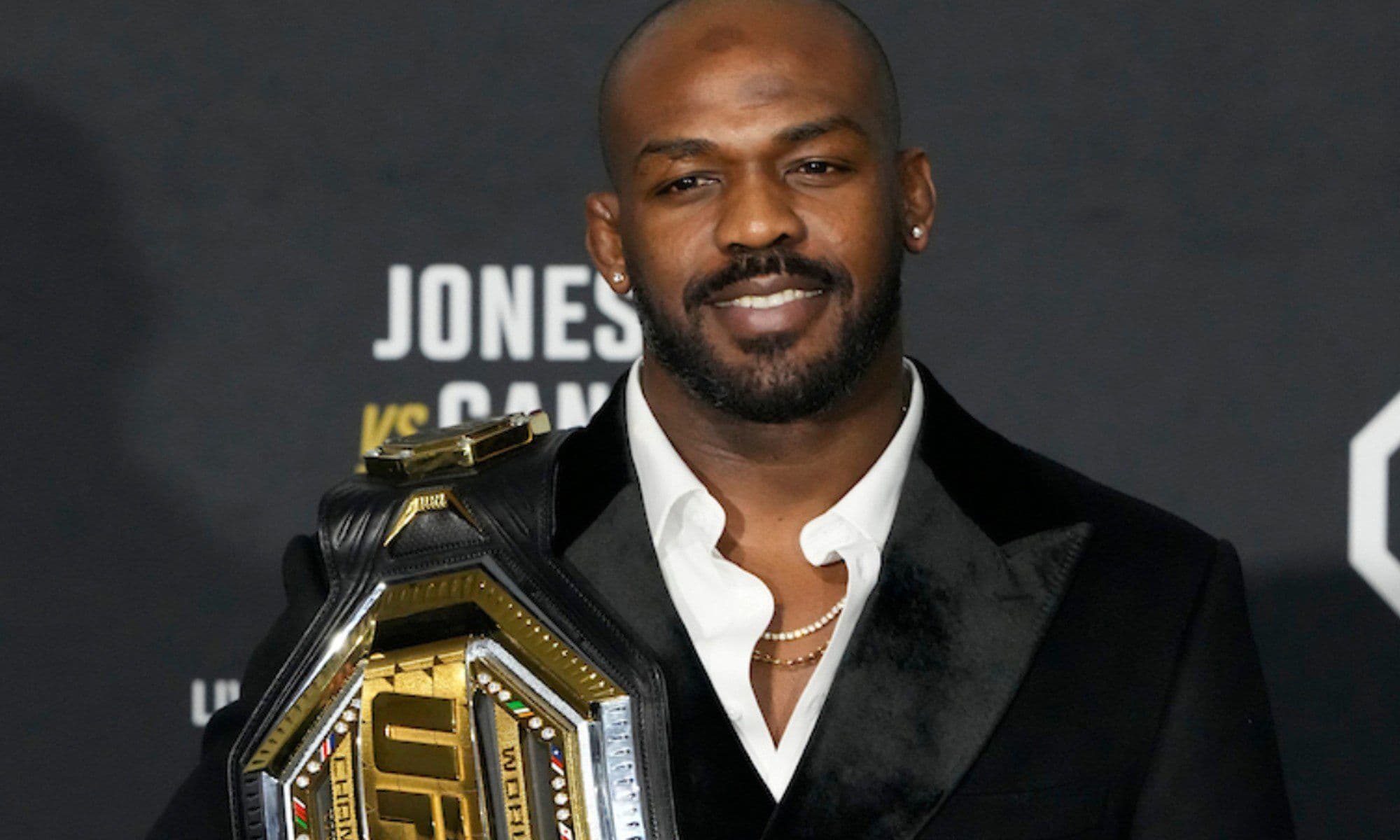 Infeliz com recusa do UFC em pagar mais por superluta contra Ngannou, Jon Jones sinaliza pausa