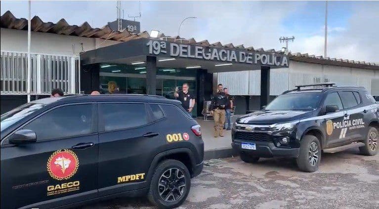 Polícia cumpre mandados na Paraíba contra grupo suspeito de clonar perfis de ministros para aplicar golpes