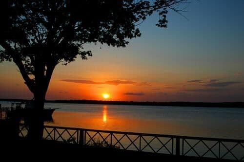 Pôr do sol da Praia do Jacaré; Patrimônio da União pode "acabar" com ponto turístico