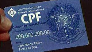 Receita Federal diz que não emitirá mais cartão plástico de CPF