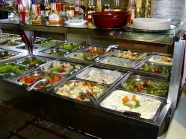 Lista de setores liberados para trabalhar em feriados deve ter cerca de 200 atividades; veja quais