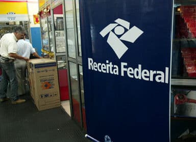 Receita Federal pede autorização para concurso com salário de até R$ 14 mil