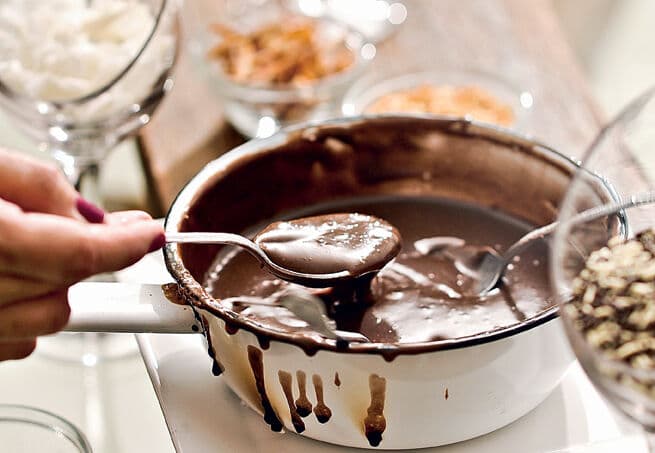 Aprenda uma receita de brigadeiro de colher para deliciar nesta segunda-feira