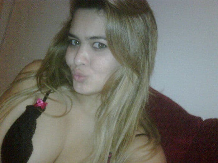 Geisy Arruda posta foto ousada em seu Twitter