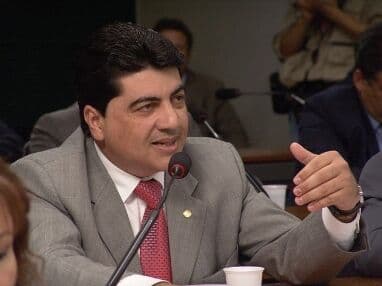 Manoel Junior rebate acusações e nega privilégios no Hospital de Trauma