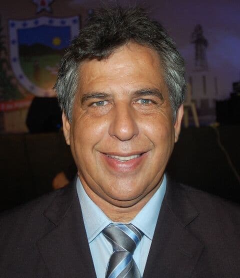 Domiciano acompanha engenheiros em escolha de terreno para construção do IFPB