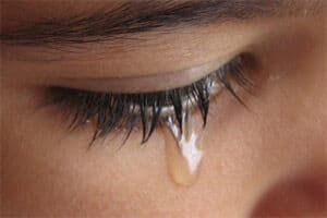 Chorar não ajuda a pessoa a se sentir melhor