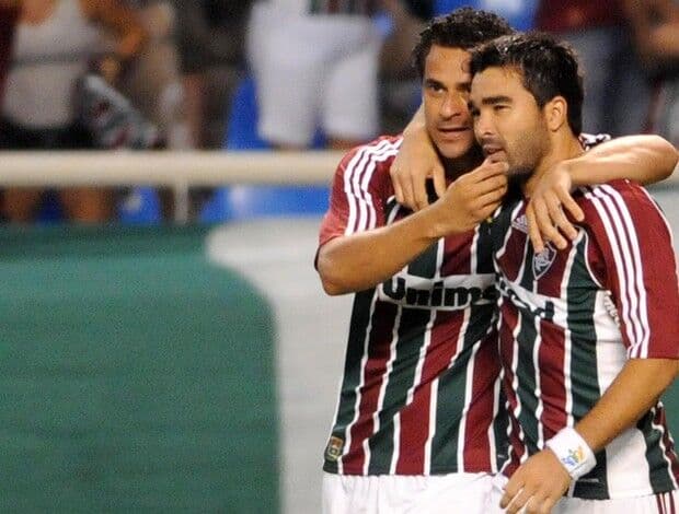 Fluminense ganha do Arsenal na estreia na Libertadores 2012